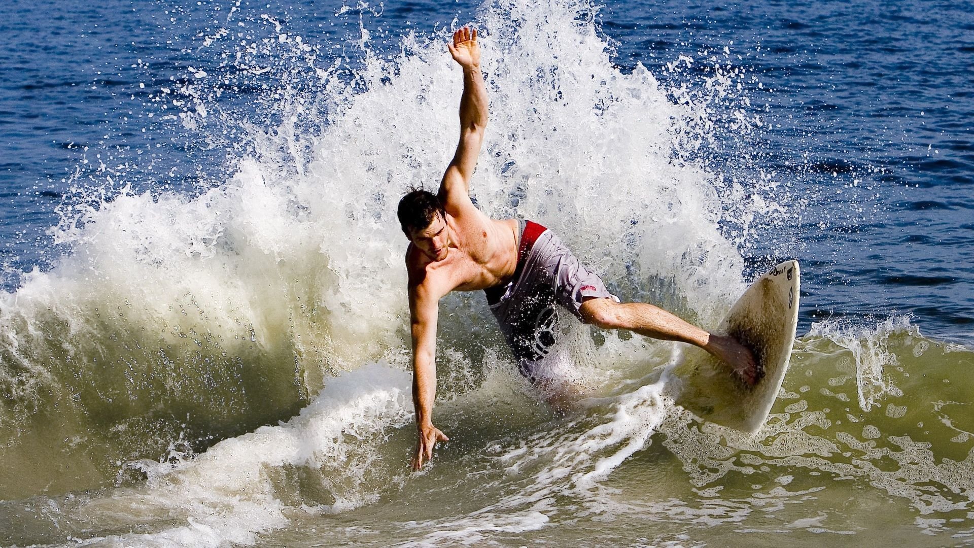 AYXSPORTSAPP-跳水稳定发挥摩纳哥步入决赛圈，摩纳哥田径